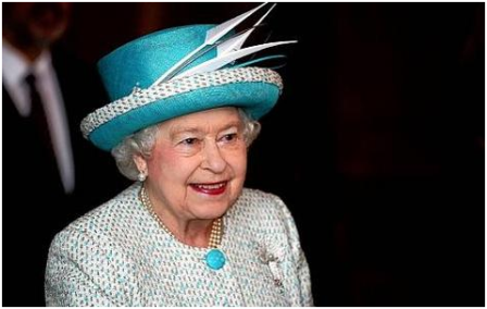Elizabeth d'Angleterre célèbre ses 60 ans sur le trône