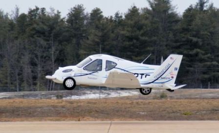 Premier vol d'essai réussi pour une voiture volante aux Etats-Unis