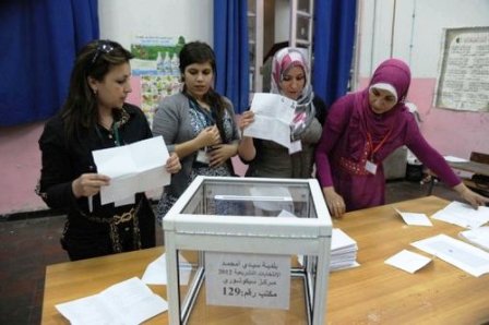 Algérie : le FLN en tête des législatives avec 221 sièges