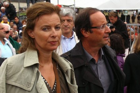 La Première dame de France reste à Paris Match