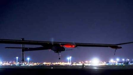 Solar Impulse a atterri à l’aéroport de Rabat Salé