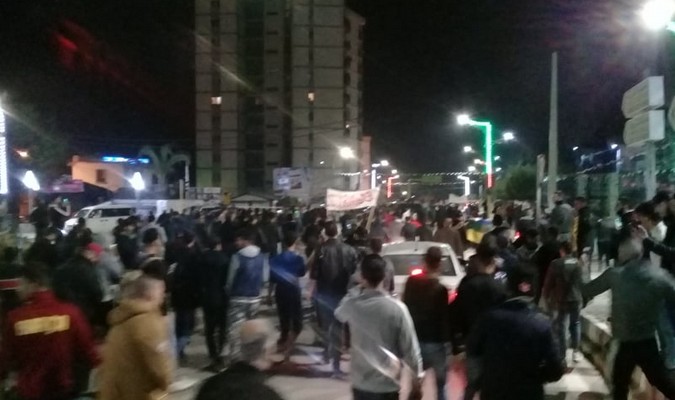Algérie : Manifestations nocturnes après l’annonce de la candidature de Bouteflika