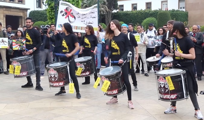 Maroc : Du théâtre de rue devant le parlement pour réclamer l’abolition de la peine de mort