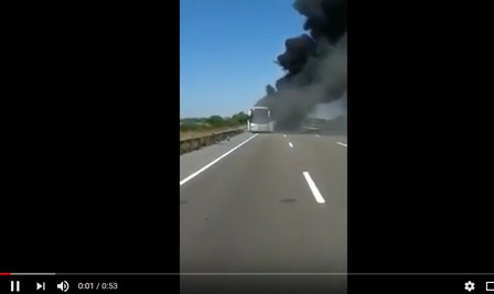 Un autocar prend feu sur l'autoroute Casa-Rabat
