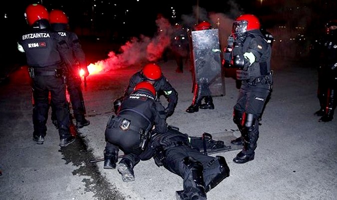Espagne : un policier meurt durant de violents heurts entre Ultras à Bilbao