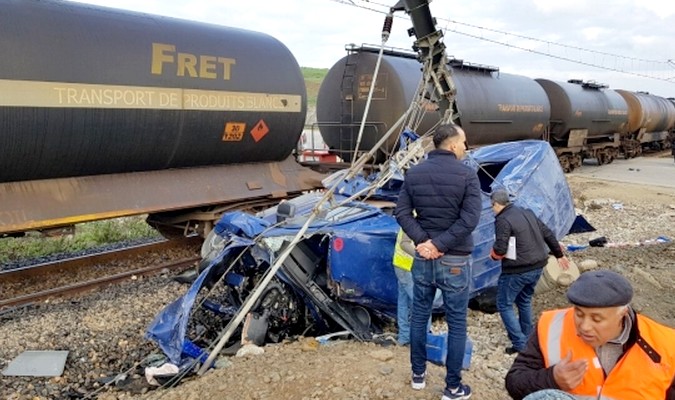 Tanger: 6 morts et 14 blessés dans un accident entre un train et un véhicule de transport de personnel