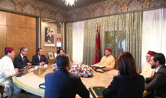 SM le Roi Mohammed VI préside une séance de travail consacrée aux plans de développement des énergies renouvelables