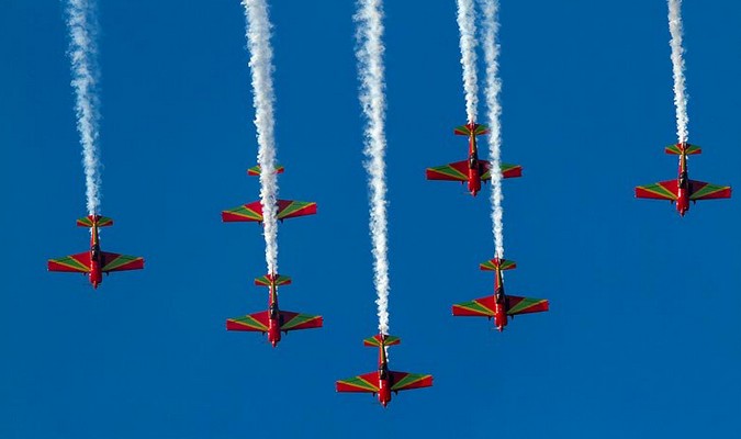 Fête de la Jeunesse: l'équipe de voltige "Marche Verte" livre un spectacle grandiose dans le ciel de Rabat