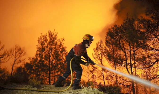 Sud de l'Espagne: un incendie de forêt toujours hors de contrôle