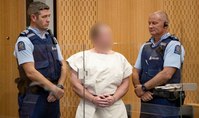 Le tireur des mosquées néo-zélandaises devra répondre de 50 chefs de meurtre