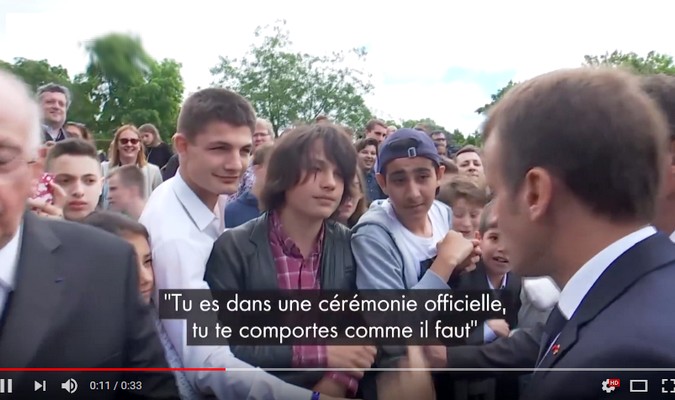 "Apprends d'abord à avoir un diplôme": Emmanuel Macron recadre un ado (vidéo)