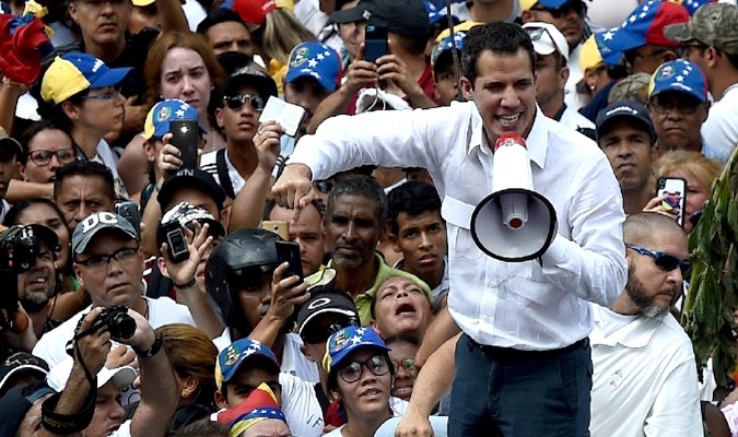 Venezuela: Juan Guaido demande l'état d'urgence