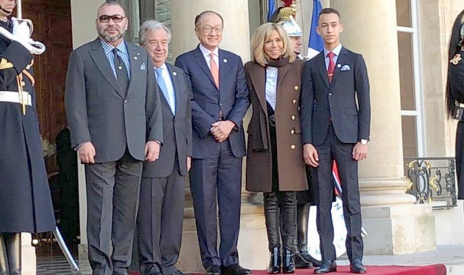 Paris: SM le Roi prend part au déjeuner offert par le Président Français en l'honneur des Chefs d'Etat