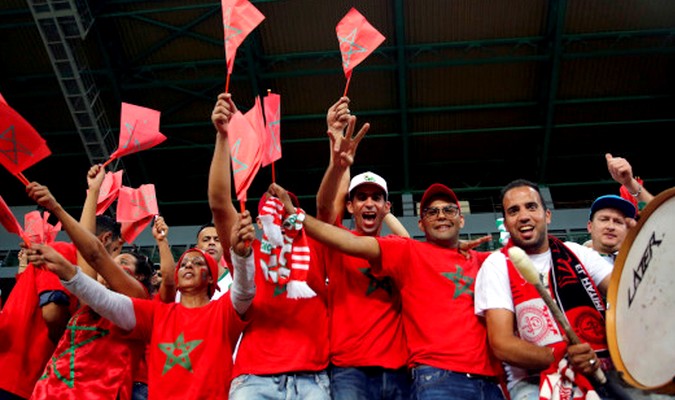 Les supporters marocains égayent le centre ville de Kaliningrad