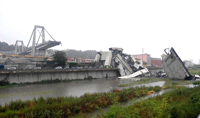 Italie: Au moins 22 morts dans l'effondrement du viaduc à Gênes