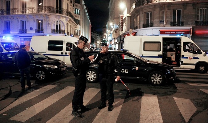 Attaque au couteau à Paris : au moins un mort et huit blessés