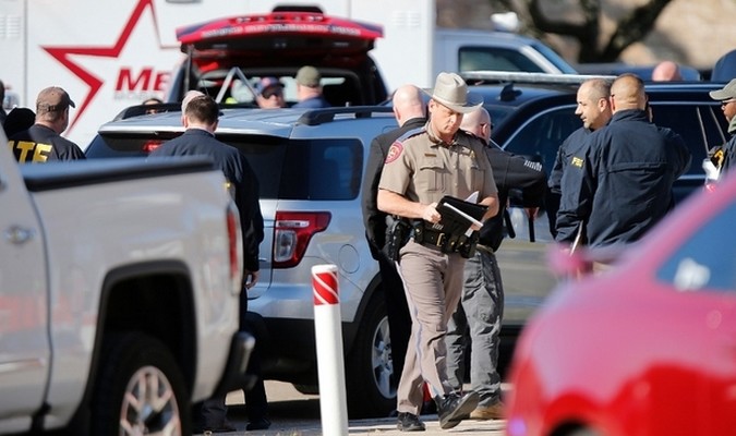 Fusillade dans une église au Texas : deux morts dont l'assaillant