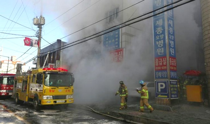 Corée du Sud: des dizaines de morts dans l'incendie d'un hôpital (Vidéo)