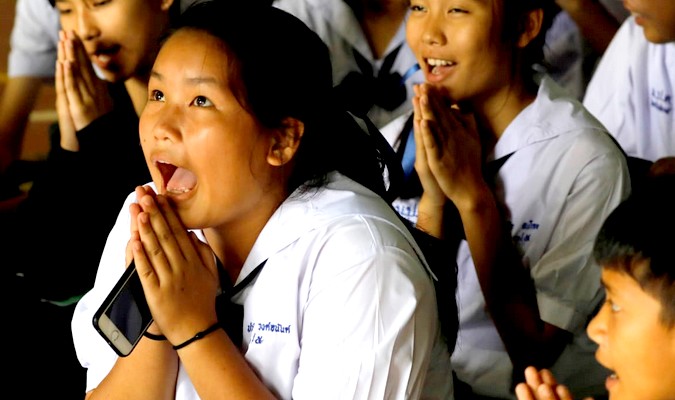 Thaïlande: course contre la montre pour sauver les derniers enfants coincés dans une grotte