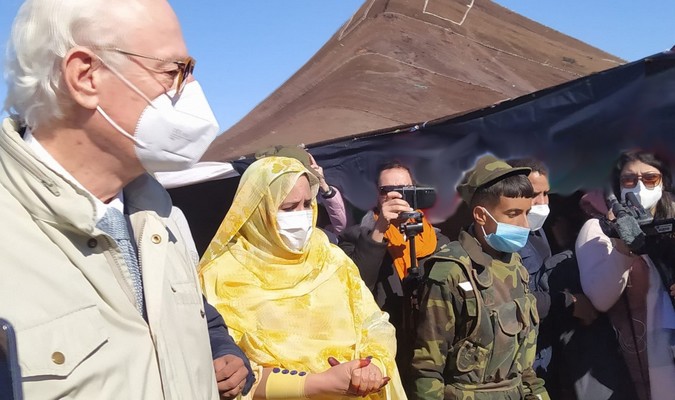 Des enfants-soldats guident la visite de Staffan de Mistura à Tindouf et à Rabouni
