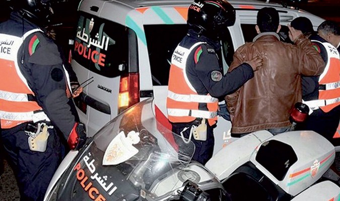 Meknès: un policier fait usage de son arme et neutralise un individu violent impliqué dans deux vols