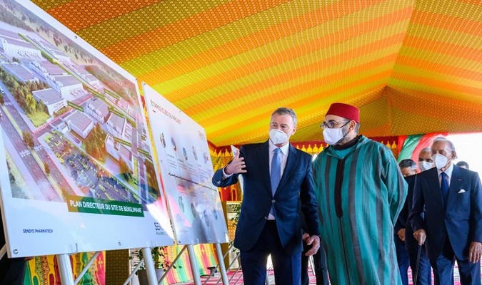 SM le Roi préside la cérémonie de lancement des travaux de réalisation à Benslimane d'une usine de fabrication de vaccins anti Covid-19