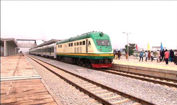 "Des blessés et des morts" dans l'attaque contre un train au Nigeria
