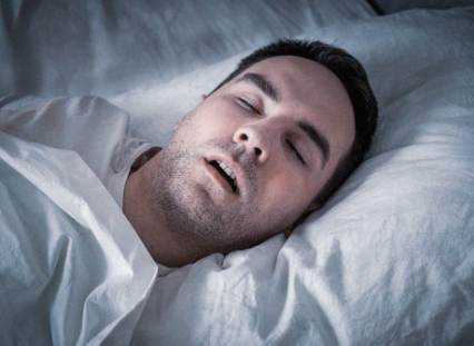 What are the causes and consequences of sleep apnea?